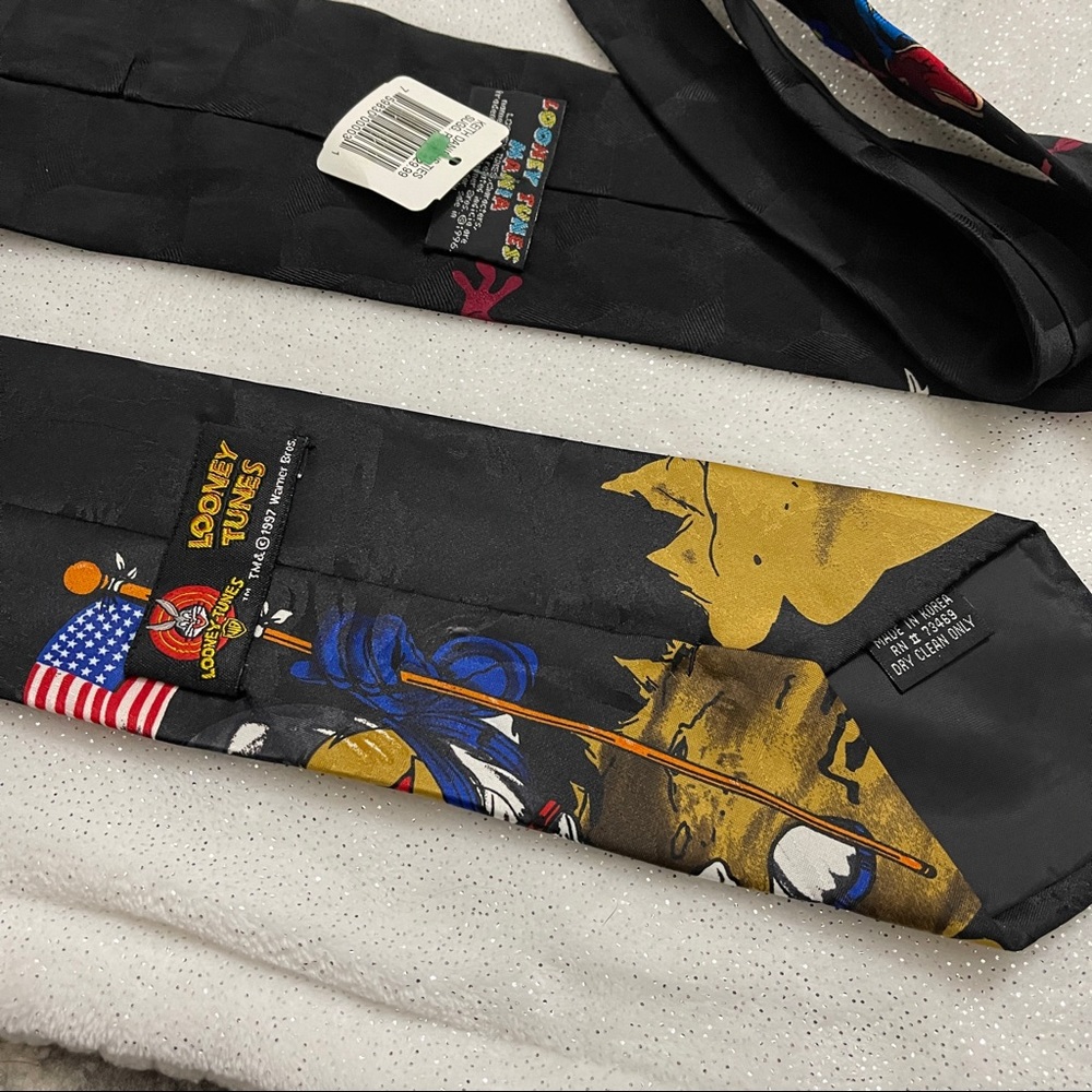 Looney Tunes Set of 2 Black Looney Tunes Ties - Picture 8 of 9